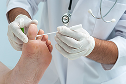 Read more about the article What Causes Foot Fungus