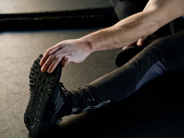 Read more about the article Simple Foot Stretches for Spring Running and Walking