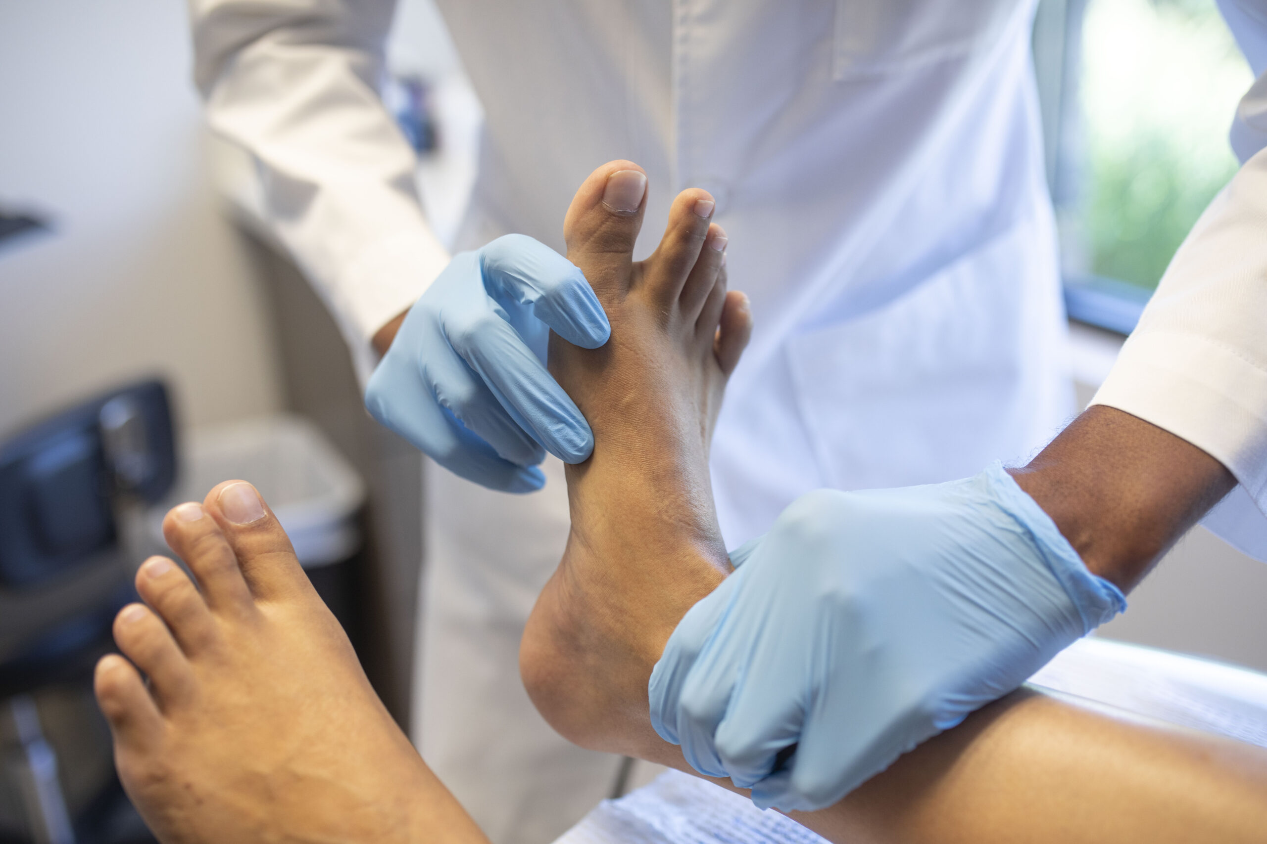 Read more about the article Considering PRP Injections? Common Concerns and Real Benefits Explained